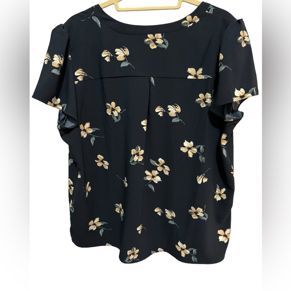 Hilary Radley - Black with Floral - size XL - Picture 4 of 4
